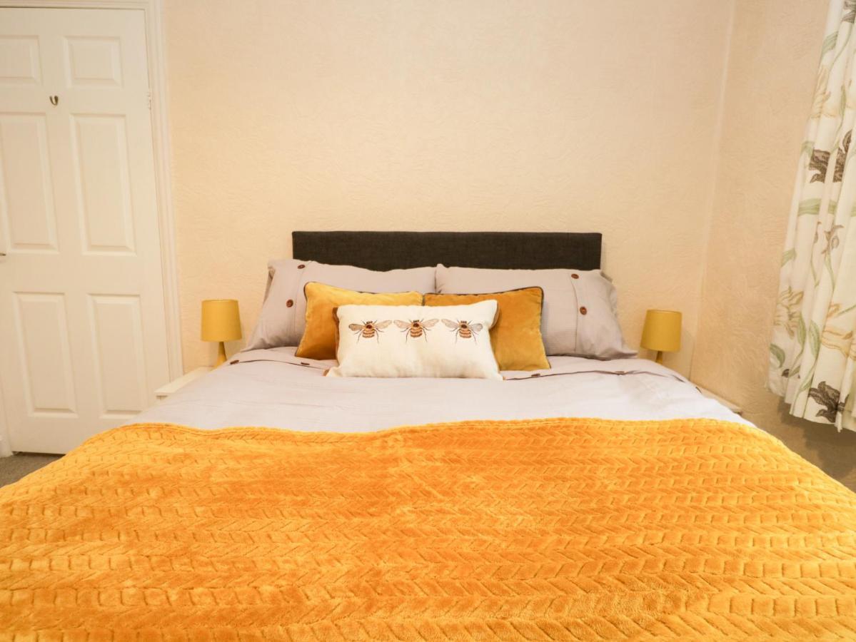 Cosy Bee Villa Morecambe Eksteriør bilde